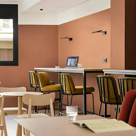 Hotel Yvette Porte De Versailles, Sonder By Marriott Bonvoy 3*