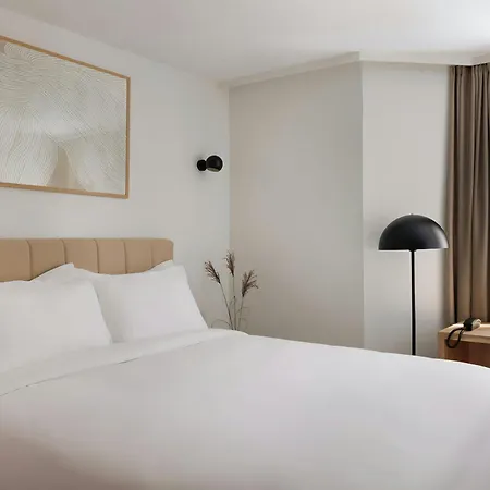 Yvette Porte De Versailles, Sonder By Marriott Bonvoy Hotel 3*