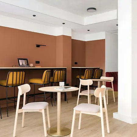 Yvette Porte De Versailles, Sonder By Marriott Bonvoy 3*