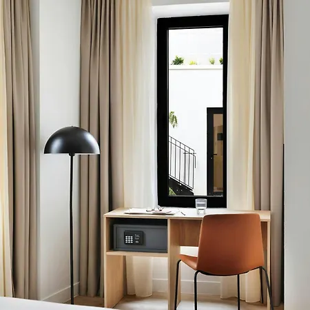 Hotel Yvette Porte De Versailles, Sonder By Marriott Bonvoy Vanves